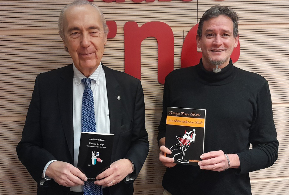 Enrique Pérez Balsa con Luis Alberto de Cuenca en RNE Enrique Pérez Balsa con Luis Alberto de Cuenca en RNE